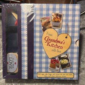 Grandma's Kitchen Gift Tag and Twine Set - Blue Check